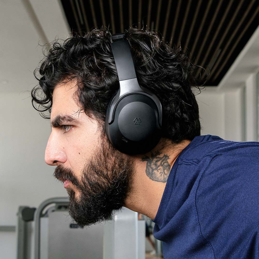 Audífonos inalámbricos On Ear One Pro STF ANC 40h Uso Negro — imagen 9